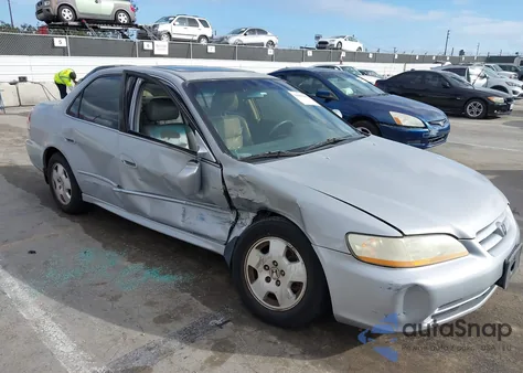 2001 Honda Accord 3.0 Ex z USA, uszkodzony, nr VIN 1HGCG16501A055353